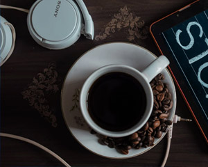 那些烈日下的排隊(duì)、等待，是一加在國(guó)內(nèi)的第一次大狂歡